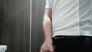 横浜の素人男性は毎日オナニー