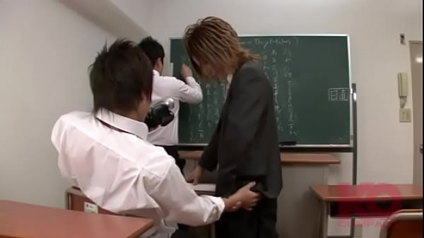 問題行動のあるA君のために、新任教師の授業を見学するための補習授業を用意しました…。