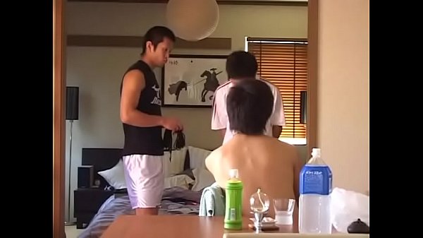 日本のイケメンゲイ男子たちの3Pアナルセックスが超エッチ