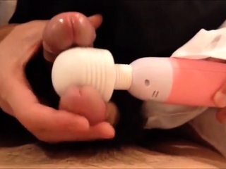 亀頭で電マを挟んで２人でイク新しい遊び