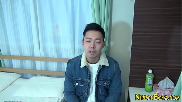 十代のイケメンがオナニー