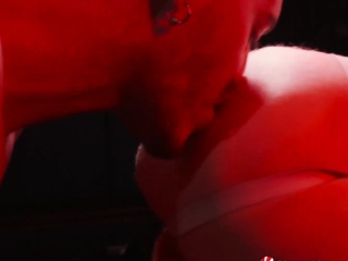 日本人ヨシ・カワサキが乱交でフィスト