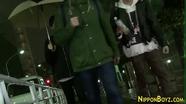 ゲイ日本人男が精液を取得します