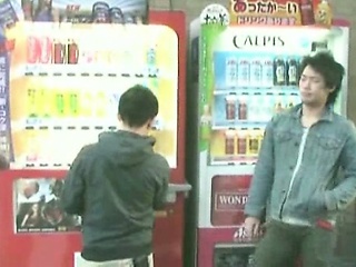 新しい日本のゲイの男の子 – ユウタとユダ