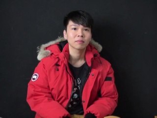 日本のティーンがソロで絶頂