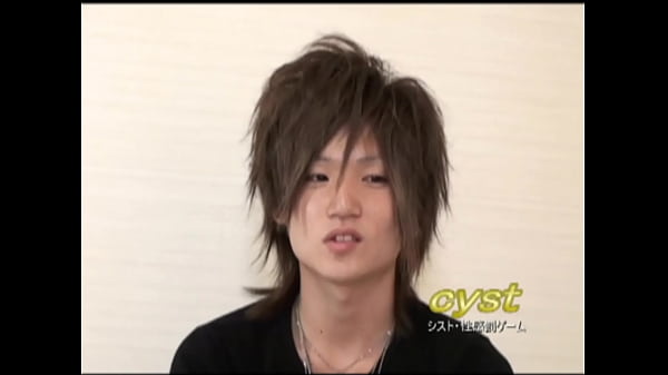 手コキでカズヤを射精させた後も執拗に攻め続けました…。