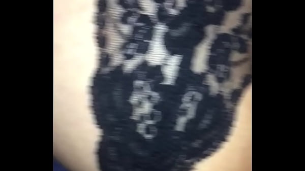 精液で満たされた弱虫日本人女装男