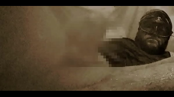 シャワーオナニーとペニスマッサージ – 無修正